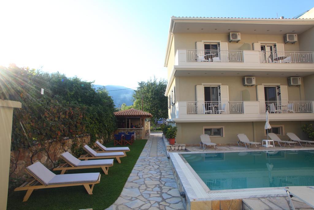 Aggelina Apartment *